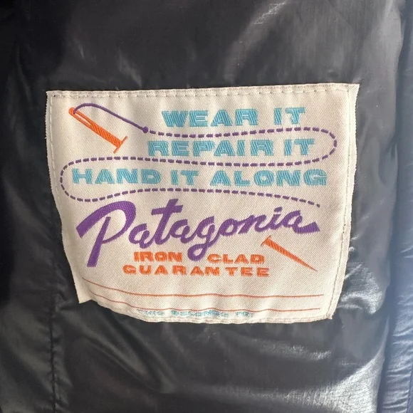 Patagonia Black Hooded Puffer Down Jacket - Picture 7 of 8